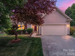 140 Gabriel Dr, Mooresville, NC 28115