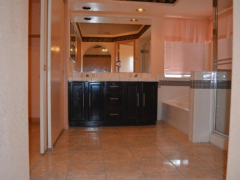 Sun Rose Ave — Photo 34