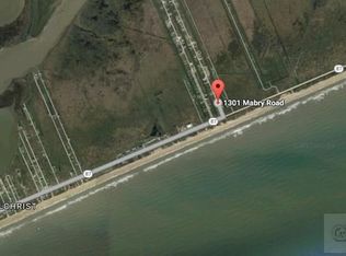 1301 Mabry St, Gilchrist, TX 77617
