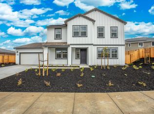 209 Luna Way, Hollister, CA 95023