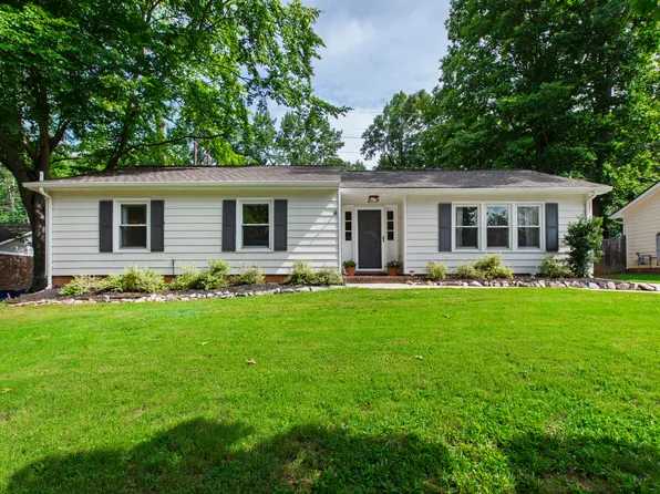 709 Dawnwood Ct, Raleigh, NC 27609
