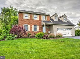 690 W Church Rd, Ephrata, PA 17522