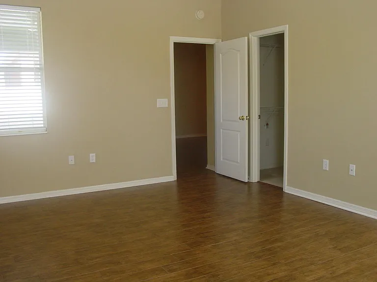 1207 Gentilly Ln — Photo 10