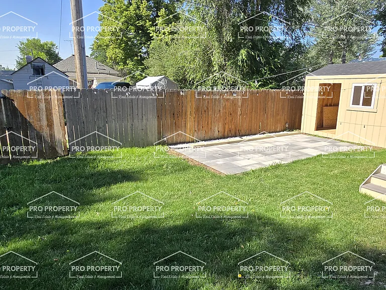 1506 E 5th St — Photo 20