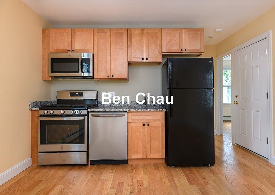 1st image of 305 Hurley St #2B
