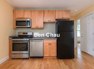 305 Hurley St #2B, Cambridge, MA 02141