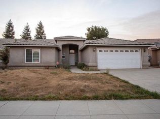 932 Shannon Ave, Madera, CA 93637