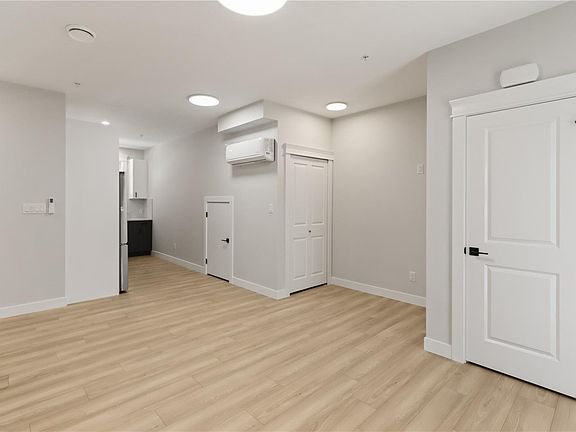 5th image of 2190 Jingle Pot Rd #100