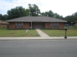 228 Connie Dr, Desoto, TX 75115