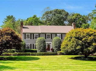 2720 Congress St, Fairfield, CT 06824
