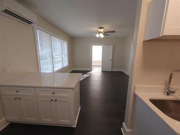 5th image of 808 13th St N #1