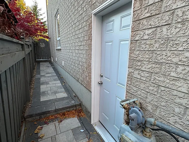 10 Ancon Rd #BASEMENT — Photo 4