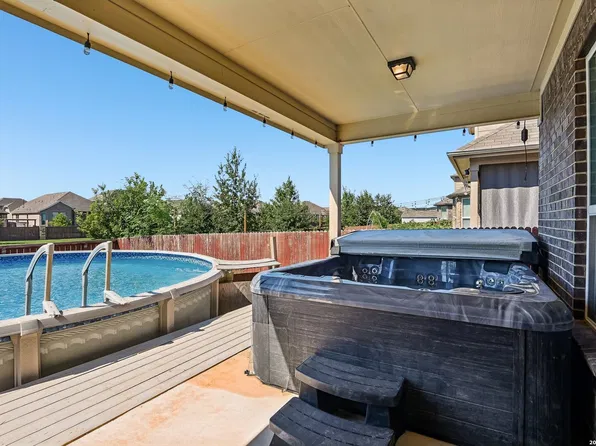 10727 Lone Ranger, San Antonio, TX 78254