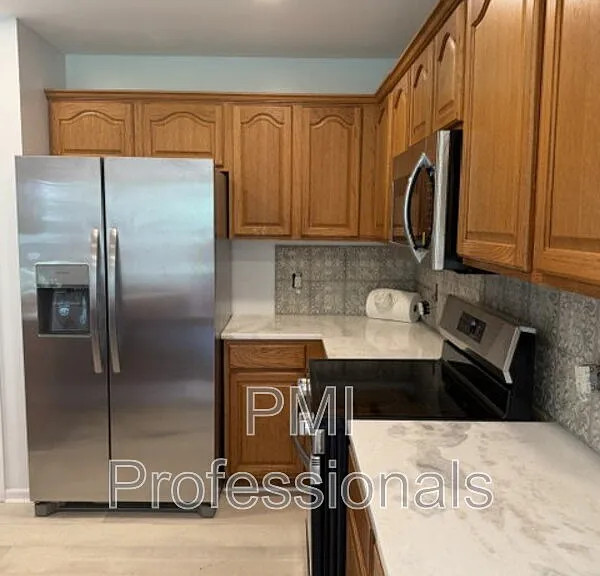 112 Buena Vista Ct — Photo 2