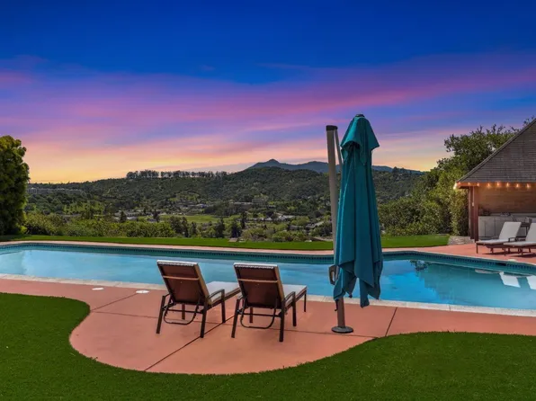 8 Corte San Benito, San Rafael, CA 94903