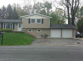 1473 Cloverfield Dr, Akron, OH