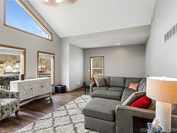 3rd image of 465 Ledgestone Estates Ln