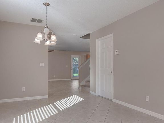 5th image of 641 Preakness Cir