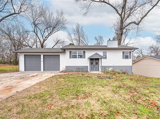 1103 NW 10th St, Bentonville, AR 72712