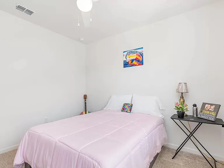 704 Acadia Ct SE — Photo 5