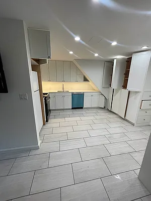 Rented by Irene Mihalios, LREB | media 12