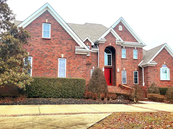 2400 Ogden Rd, Mc Ewen, TN 37101