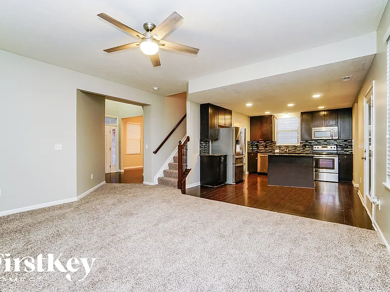 4015 Peregrine Pass Dr — Photo 4