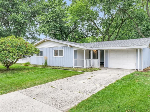 2402 W Kirby Ave, Champaign, IL 61821