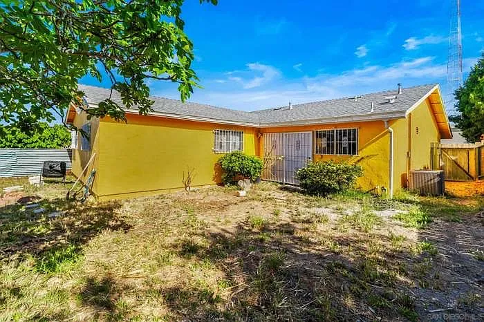 5825 Old Memory Ln — Photo 3
