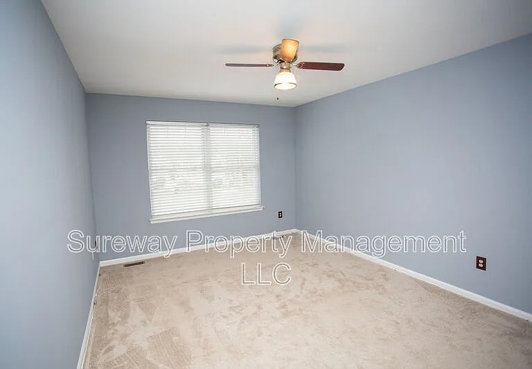51 Meadow Ct — Photo 33