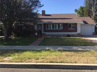 17537 Blythe St, Northridge, CA 91325