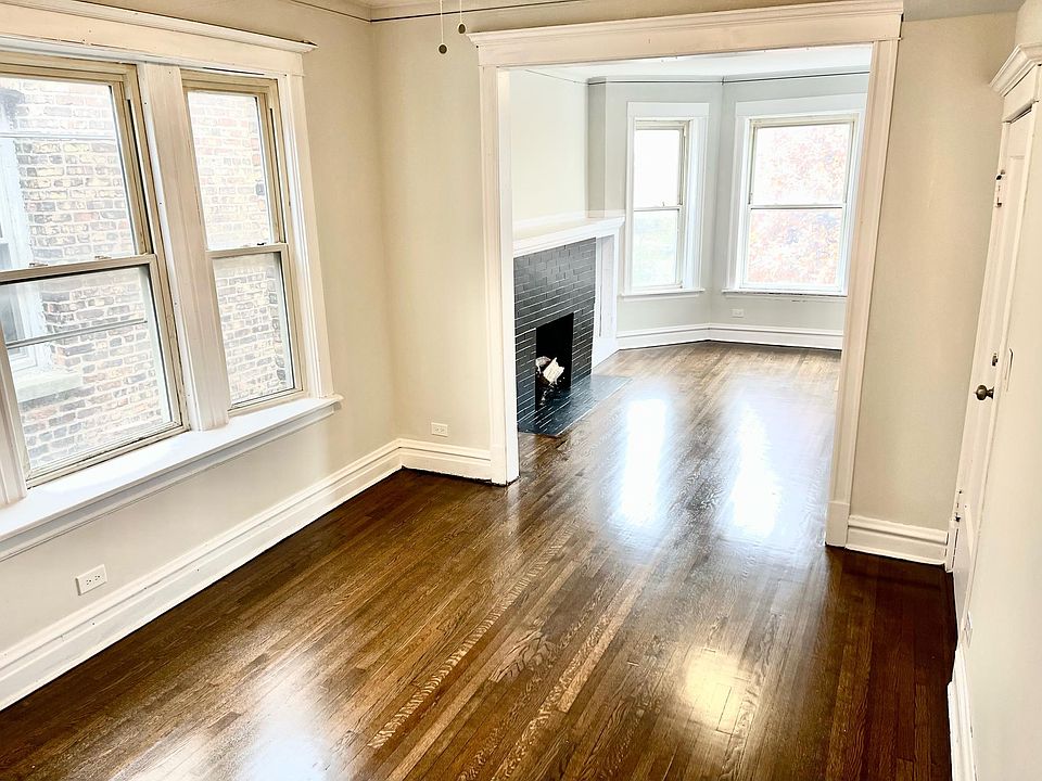 1st image of 3928 W Congress Pkwy Unit 2