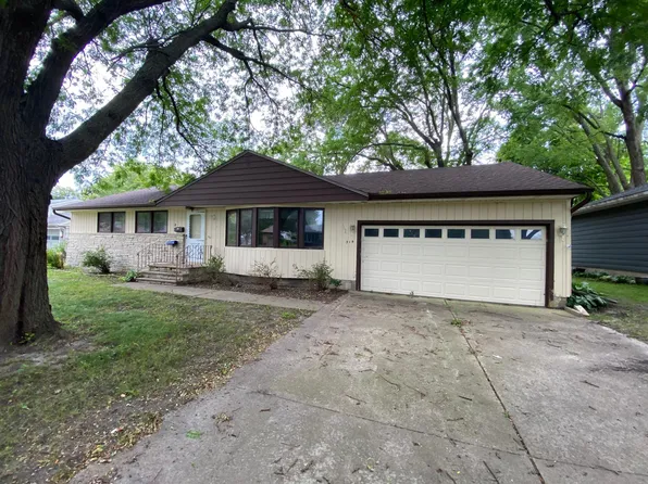314 Burr Oak Dr, Albert Lea, MN 56007