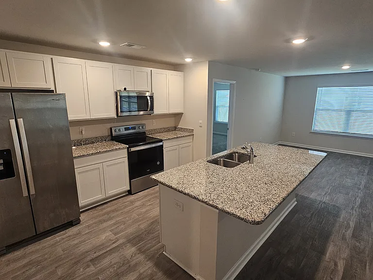 193 Country Grove Way — Photo 3