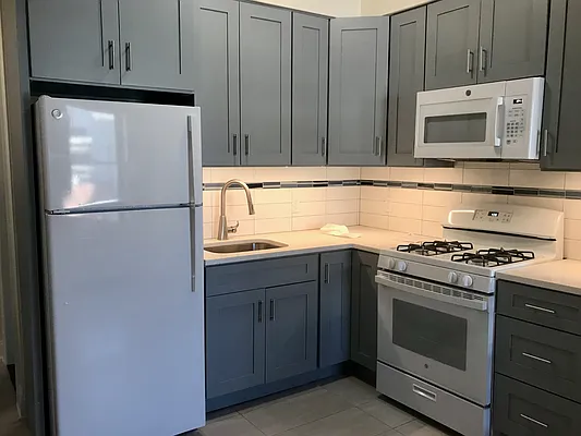 Rented by Corcoran | media 14