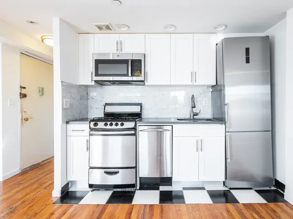 358 Henry Street 3R image 5 of 6