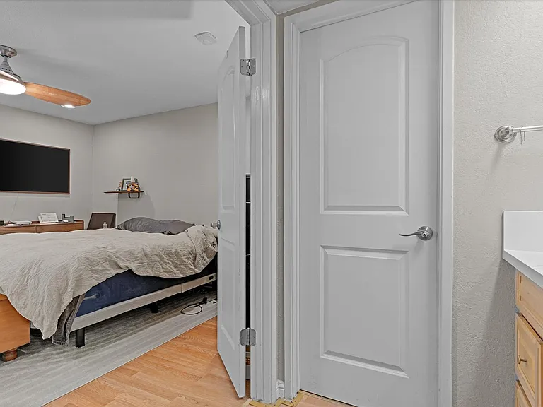 2440 Larkspur Ln #302 — Photo 13