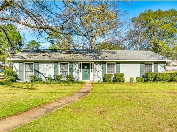 241 Bellehurst Dr, Montgomery, AL 36109