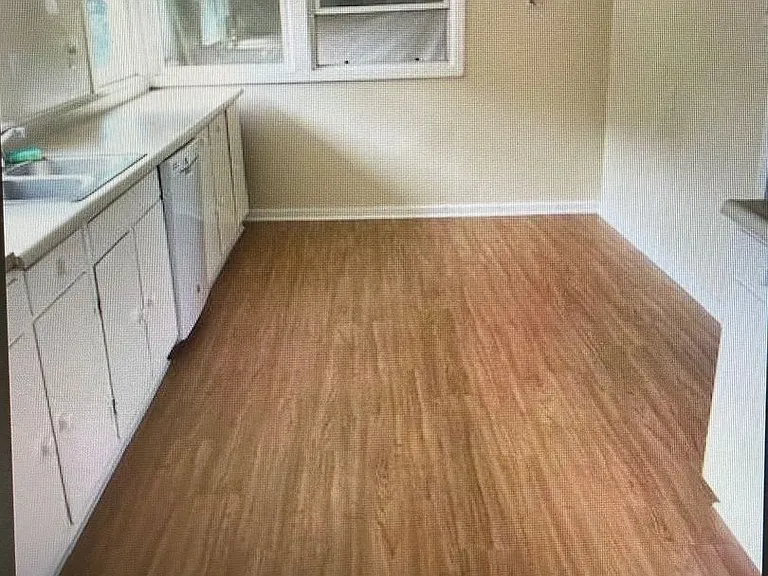 4163 Oakwood Dr — Photo 8