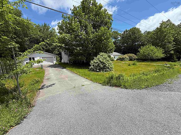 2nd image of 115 Dawson Hts