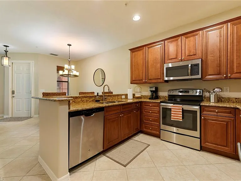 9066 Albion Ln N #5106 — Photo 10