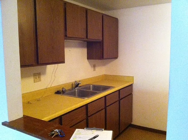 4405 Dwight Dr — Photo 4