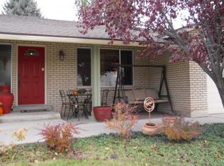 8809 S Piper Ln, Sandy, UT 84093