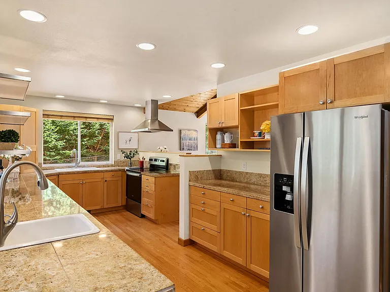 22799 S Kingston Rd NE — Photo 10