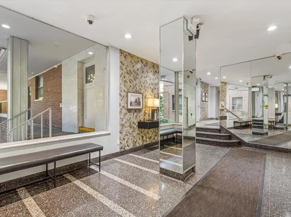 35-35 116th St #2M, College Pt, NY 11356