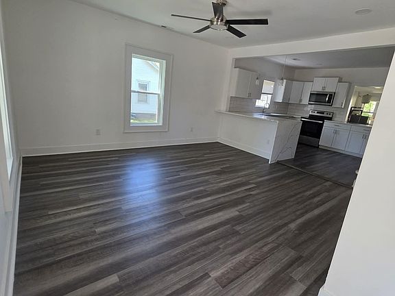 4th image of 559 Perrin Ave