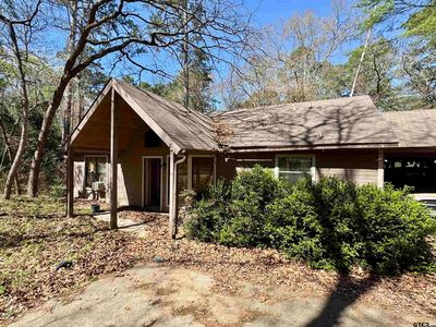 326 Blue Water Ln, Holly Lake Ranch, TX, 75765