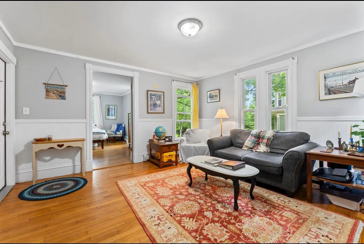 2 bed, 1100 sqft, $1,950 — Photo 2