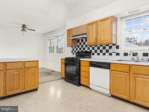 4th image of 12604 Sholton St