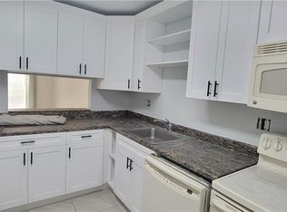 (Undisclosed Address), Naples, FL 34113